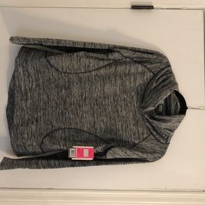 New Series 8 Fitness Active Pullover